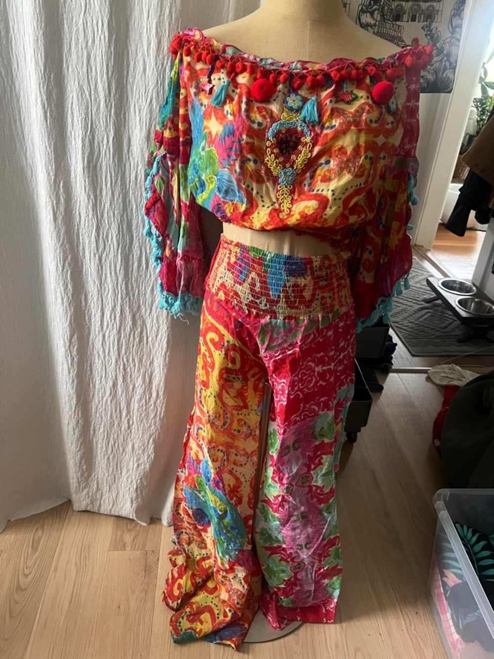 Pearla made in Bora Bora .Off the shoulder top and pants .Size S